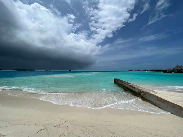 Maldives storm thumbnail