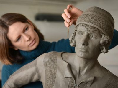 Sculptor Hannah Stewart has created a life-size bronze statue of Lily Parr