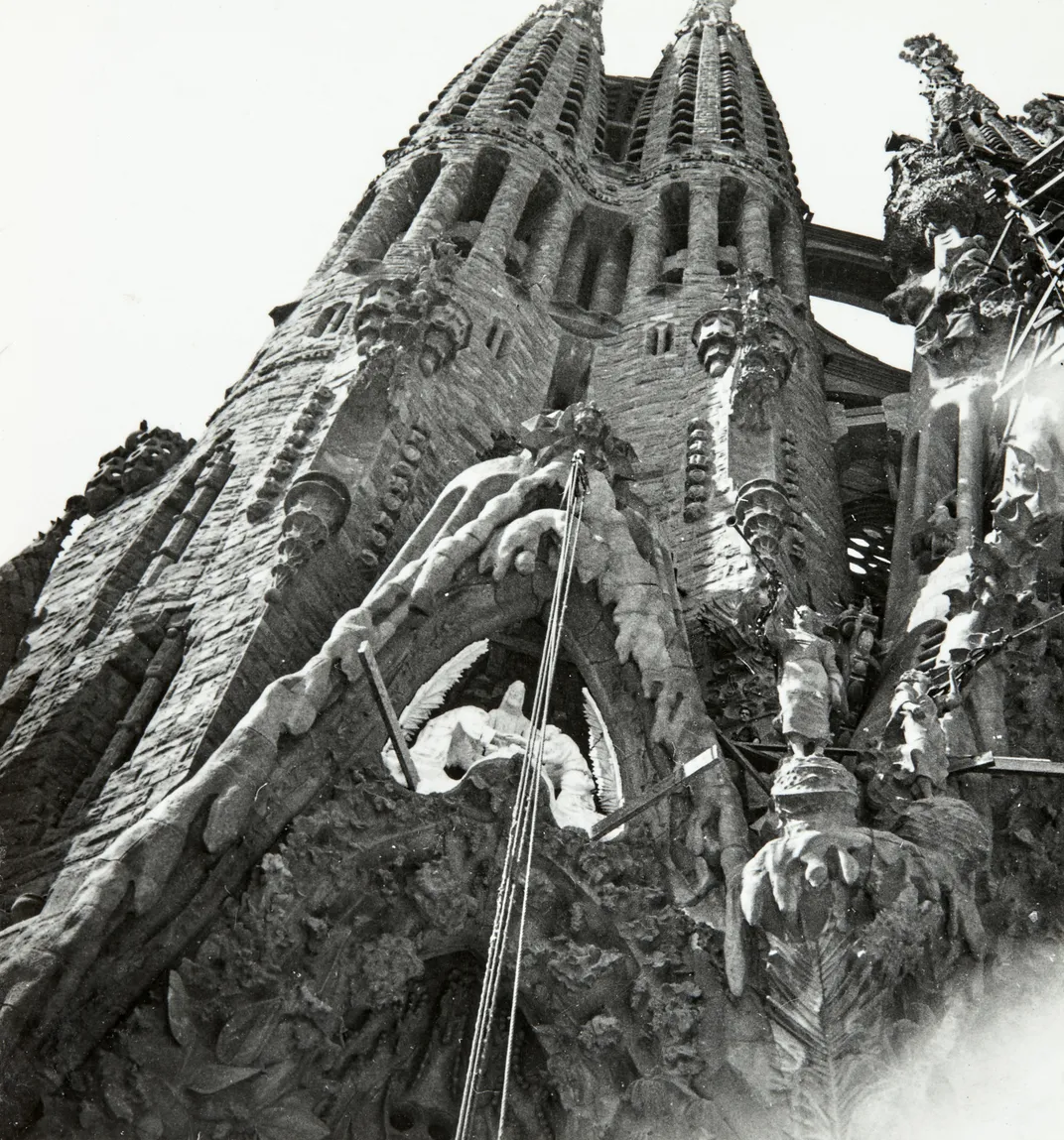 Dora Maar, La Sagrada Familia Barcelone, circa 1933