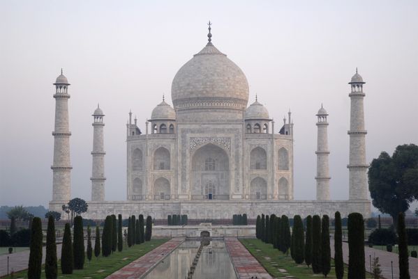 Taj Mahal In India – Pictured by Photographer thumbnail