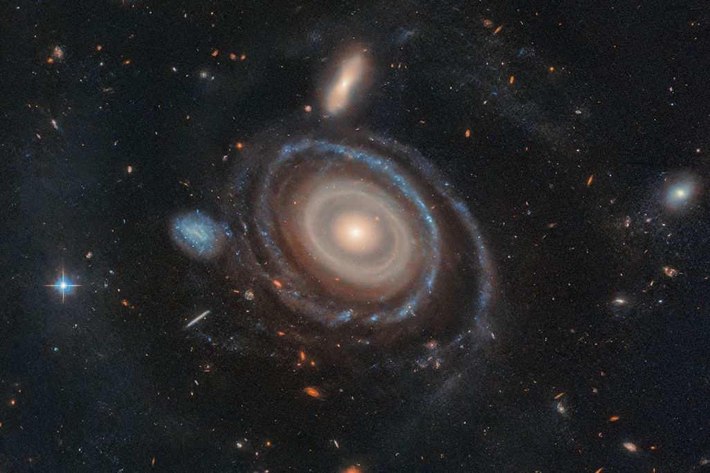 LEDA 1313424, aptly nicknamed the Bullseye,