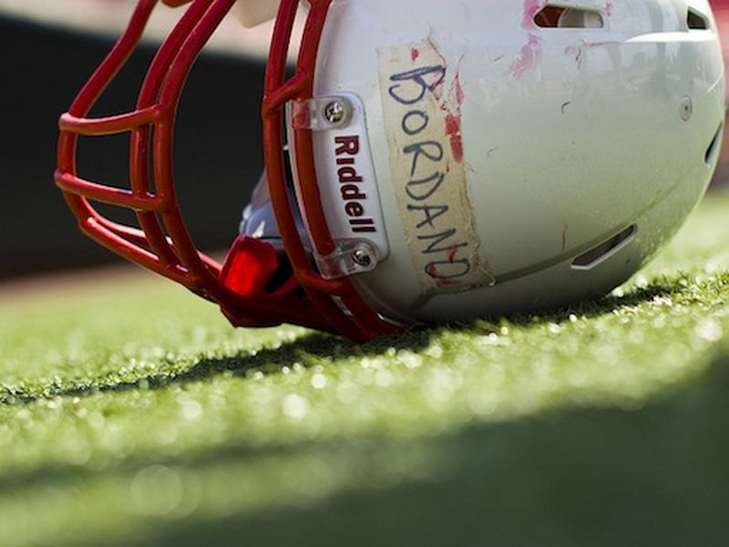 New NFL quarterback helmet aims to help combat concussion effects