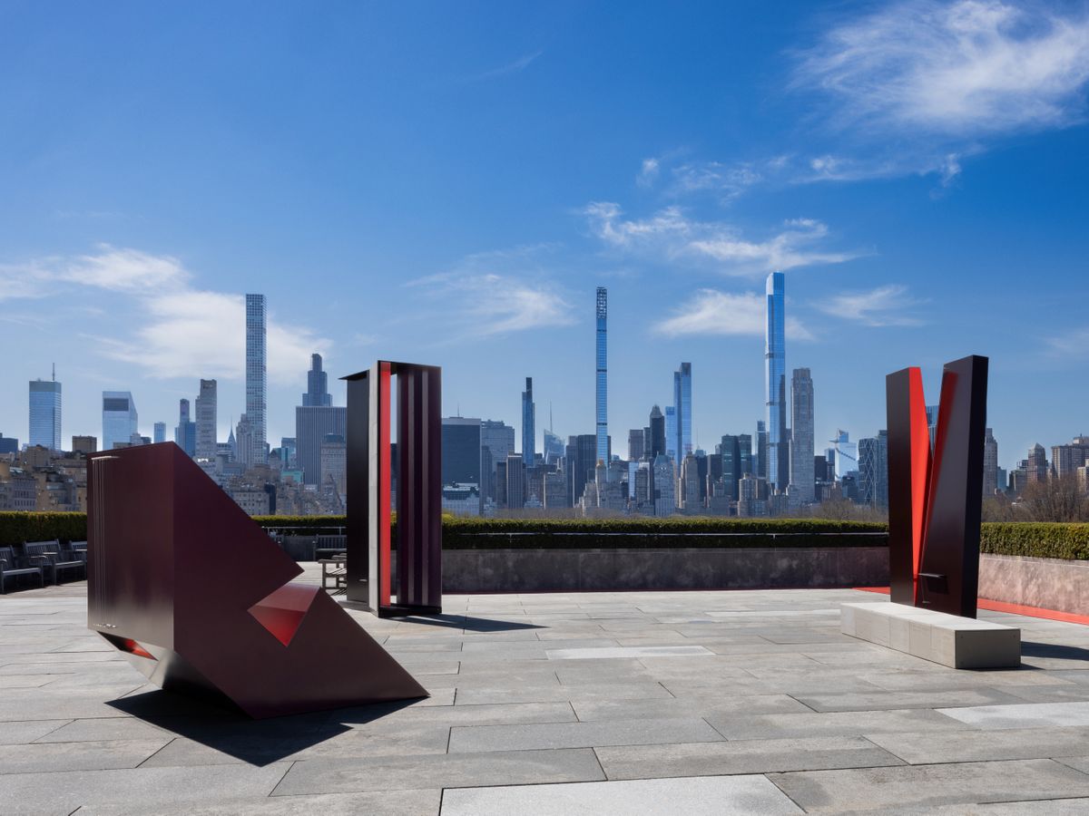 Hear the Wind Play These Stunning Stringed Sculptures in the