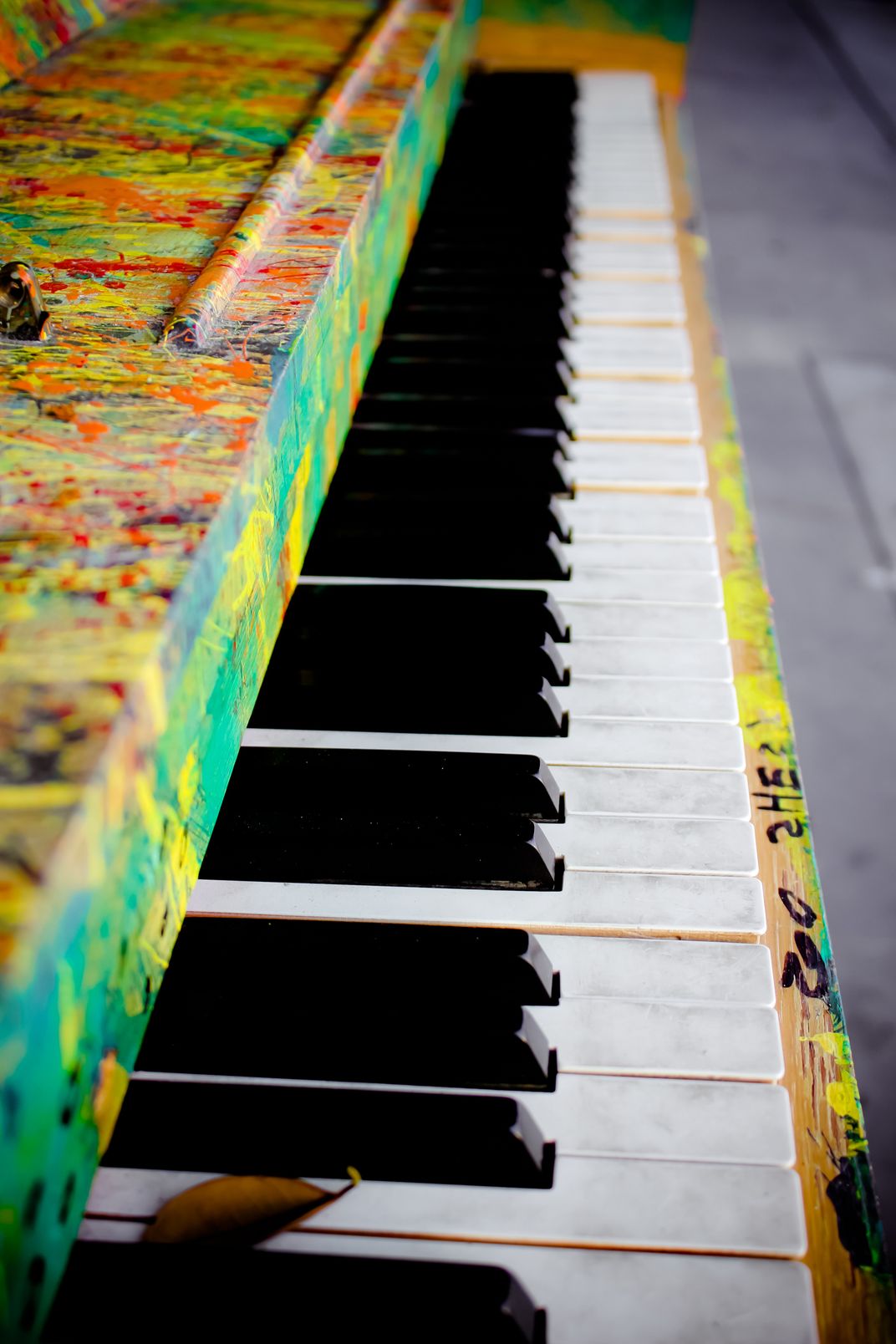 Colorful Abandoned Piano In An Alley 