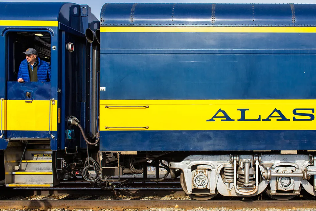 SQJ_1607_Alaska_Train_01.jpg