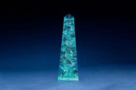 Dom Pedro aquamarine was cut from a 100-pound crystal that was mined in the late 1980s. It weighs around 4.6 pounds, making it one of the largest aquamarine gemstones in the world. (Donald E. Hurlbert, Smithsonian)