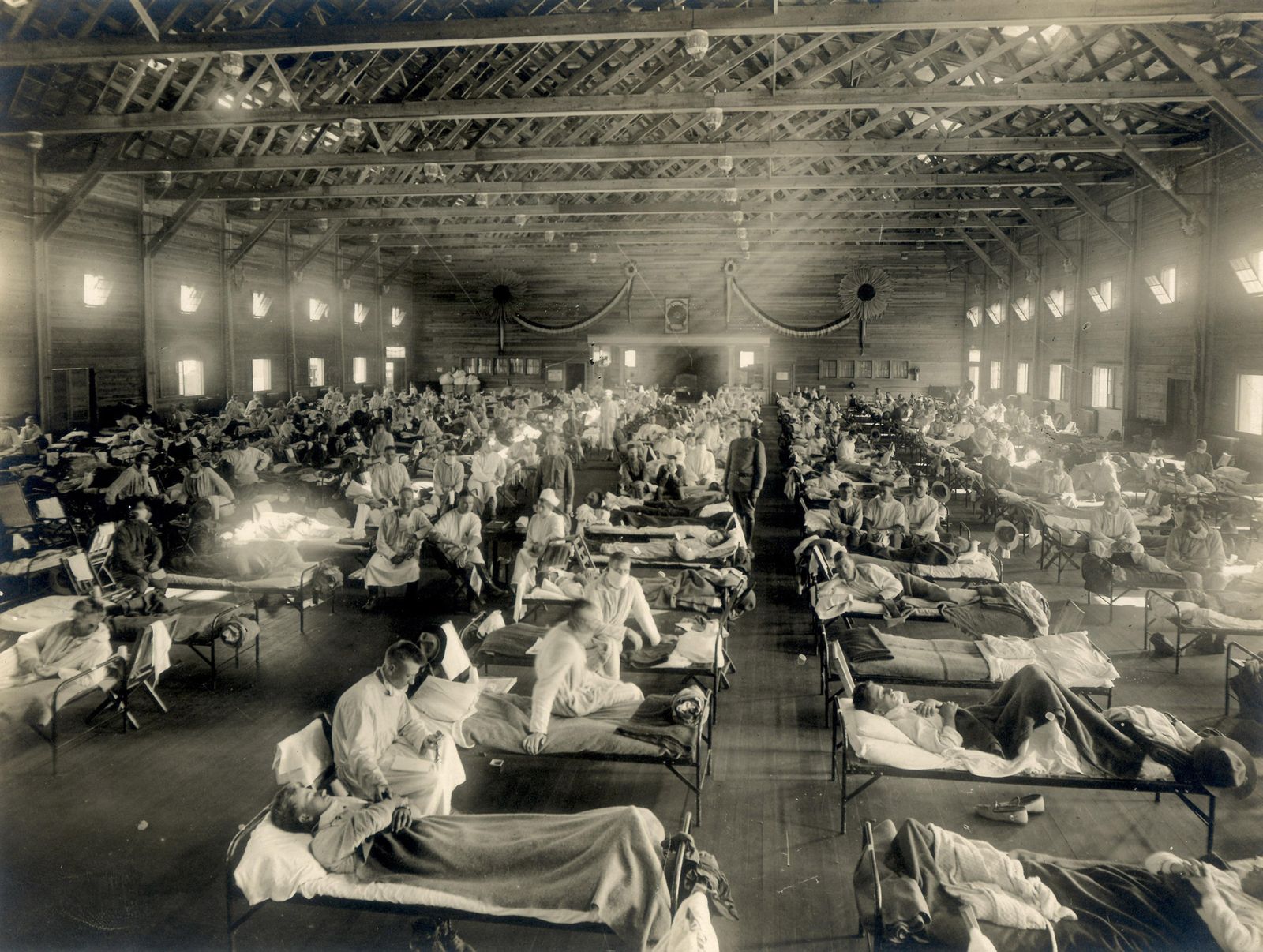 How the Horrific 1918 Flu Spread Across America | History ...
