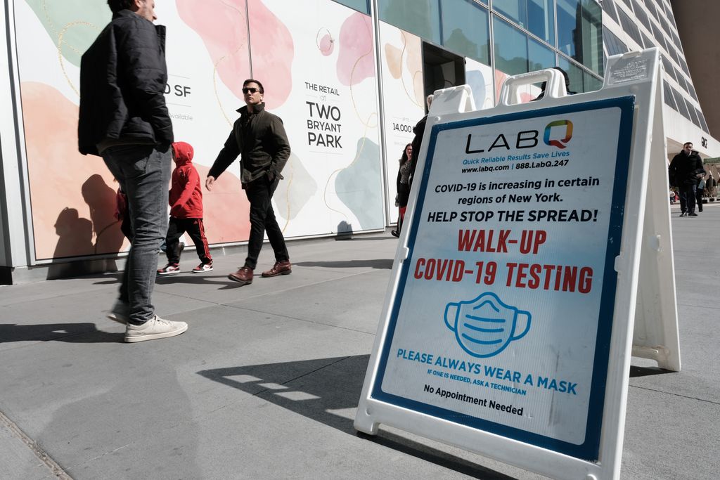A sign for Covid-19 testing