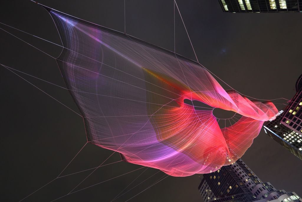 Skies Painted with Unnumbered Sparks Janet Echelman