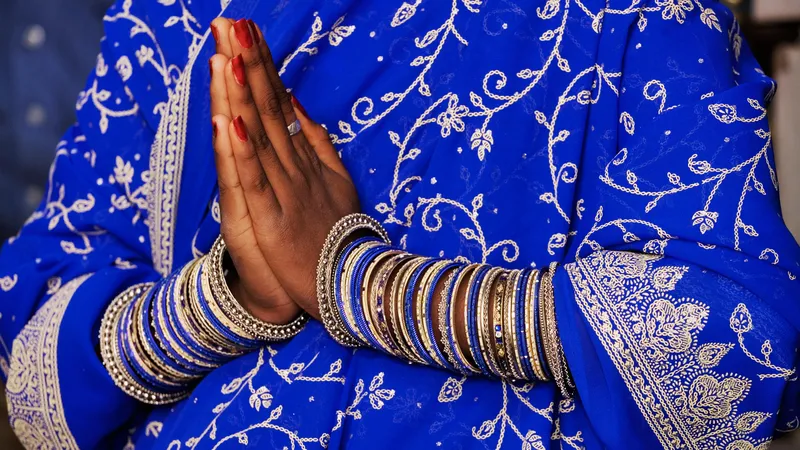 The Secret Language of Hands in Indian Iconography, Travel