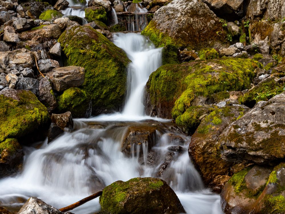 Worlds largest intermittent spring. | Smithsonian Photo Contest ...