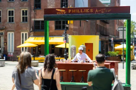 Visitors examine a 3D replica of Edward Hopper&#39;s&nbsp;Nighthawks.