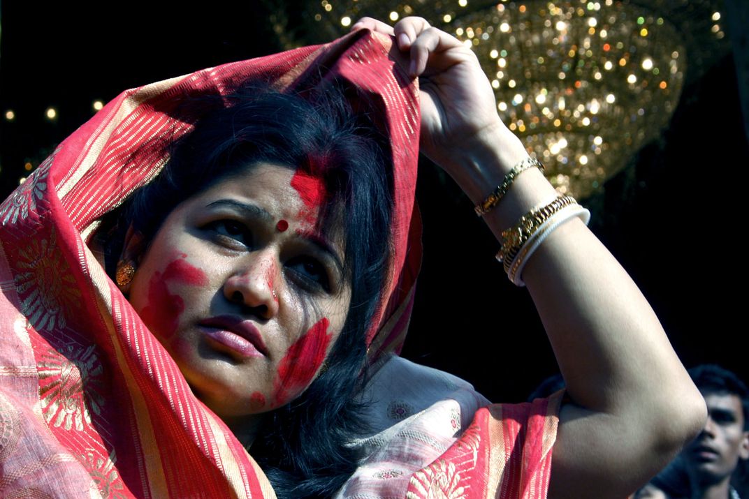 A Bengali Wife In Traditional Dress Smithsonian Photo Contest Smithsonian Magazine