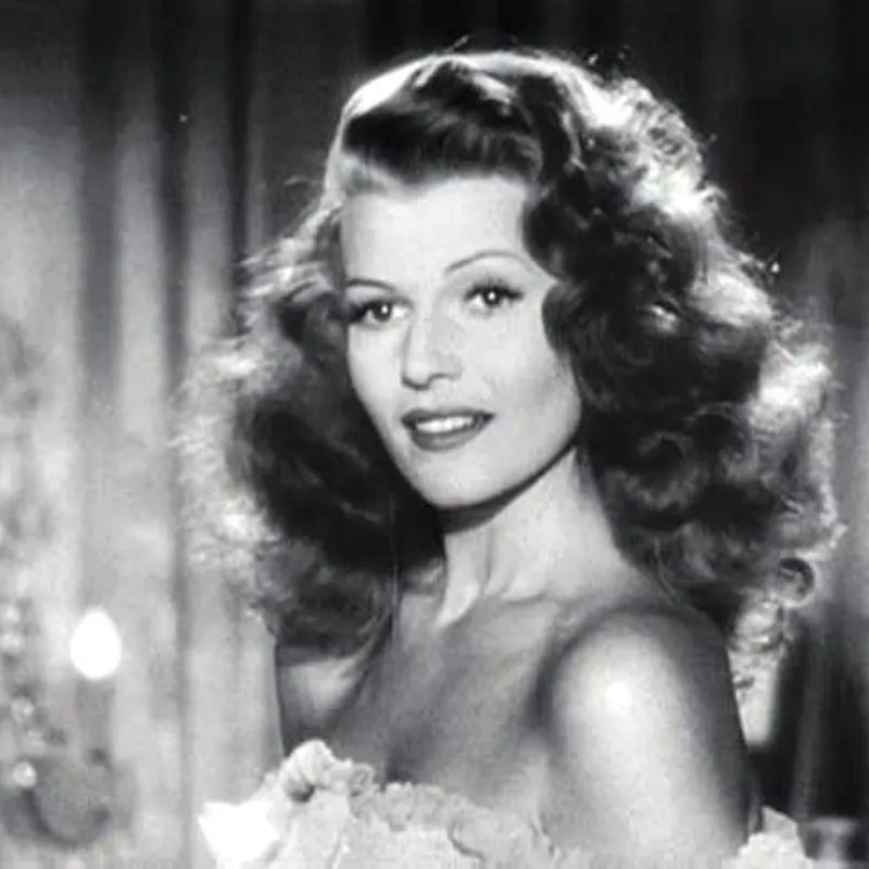 gilda_trailer_hayworth1.jpg