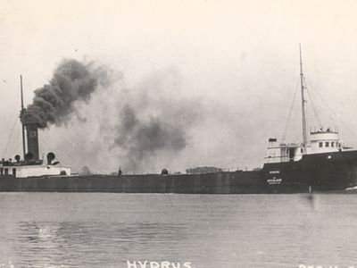 A photo of the Hydrus before the ship sank in November, 1913
