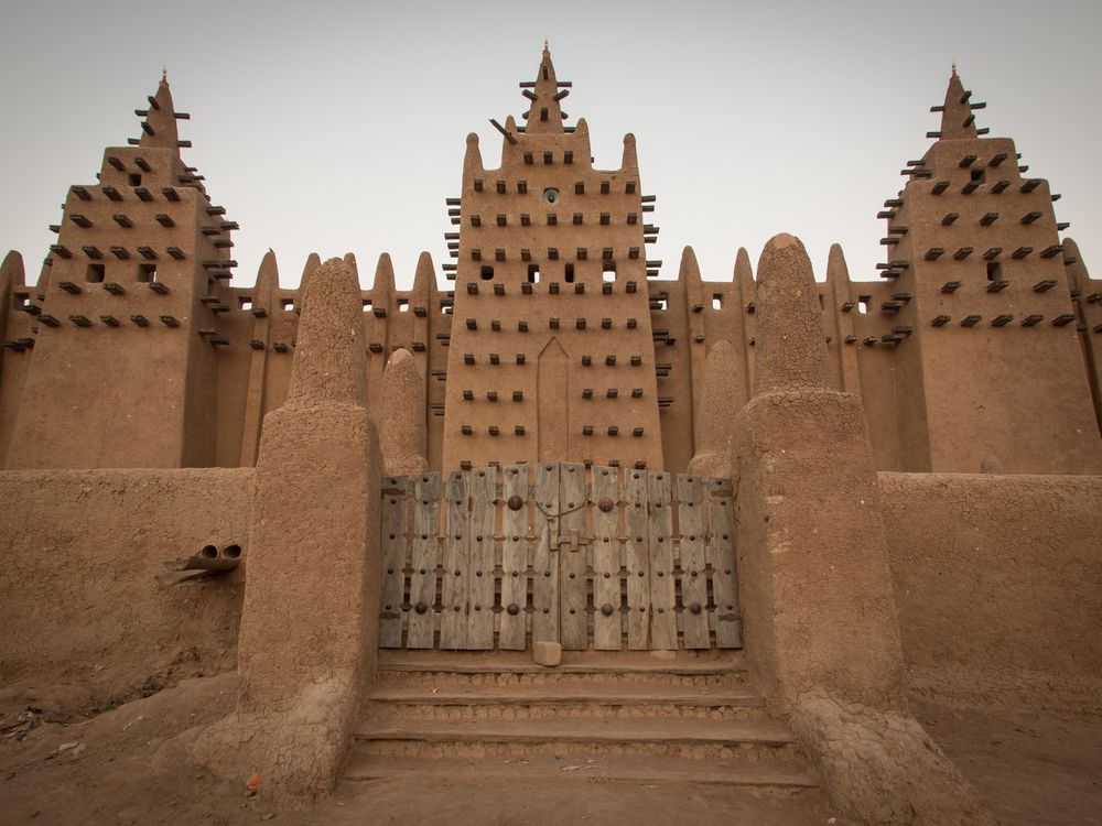 Mud-brick mosque in Djenné, Mali