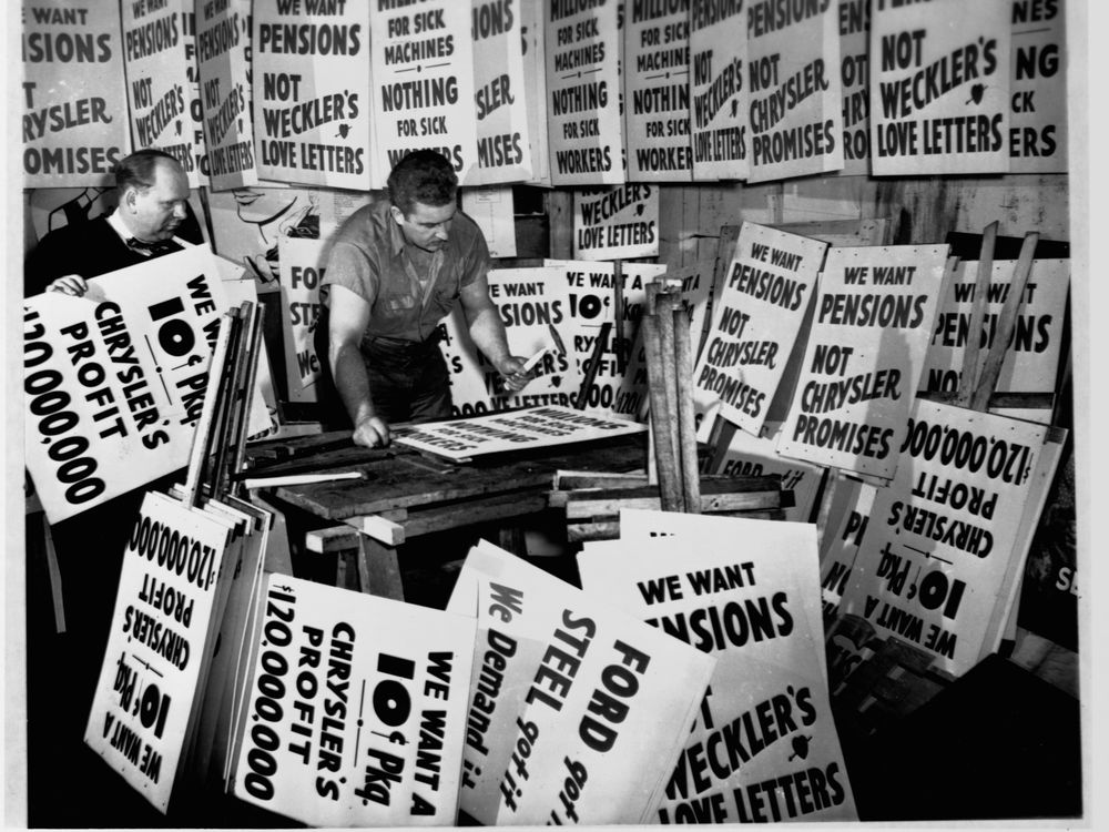 autoworkers signs