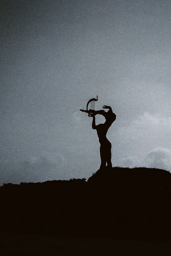 Late Night Statue thumbnail