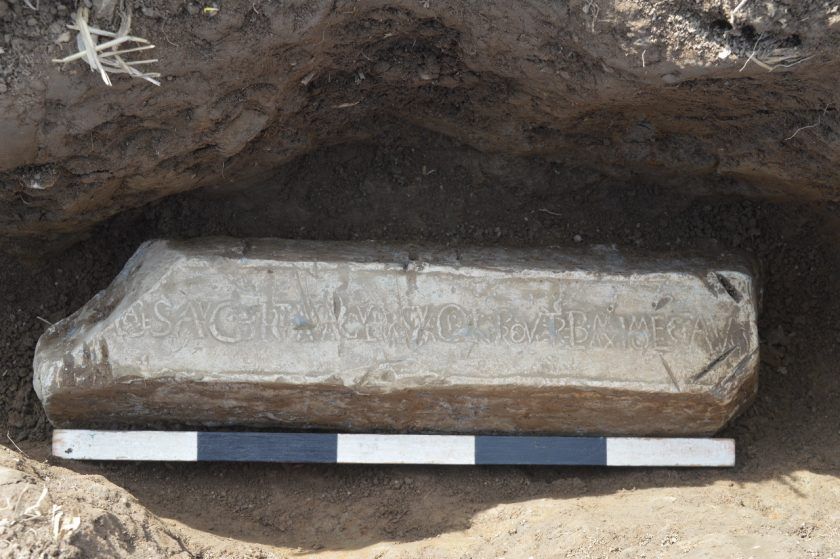 Local Man Finds 2,000-Year-Old Roman Lead Ingot in Welsh Field, Smart  News