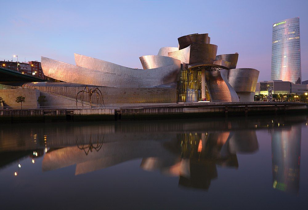 1024px-Bilbao_-_Guggenheim_aurore.jpg