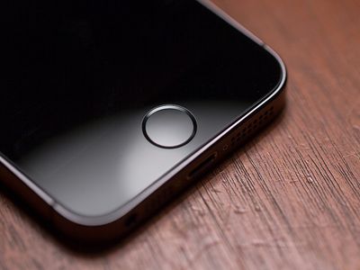 The iPhone 5s’ home button also serves as a fingerprint scanner.