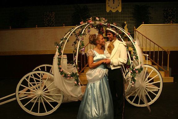 20121129010018cinderella.jpg