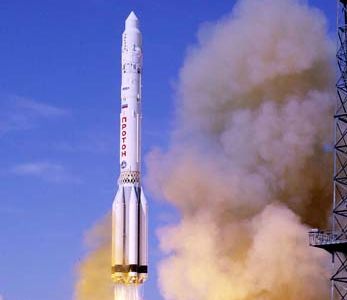 Photo credit; Scott Andrews/NASA


Caption; A proton  booster lifts off from the Bykanor Cosmodrome carrying the Zvesda, the third element of the International Space Staion 

Date; 12 July, 2000