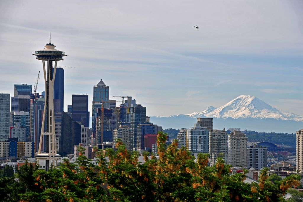 The Seattle skyline and Mount Rainier