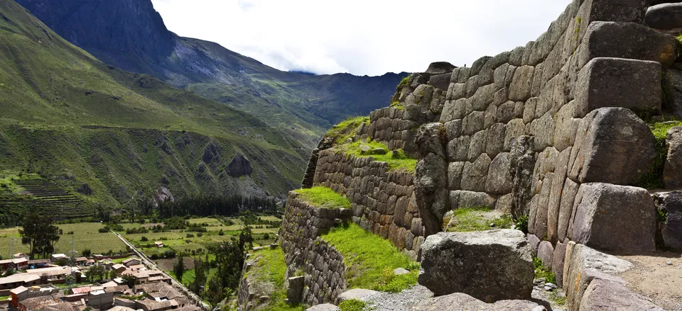  The site of Ollantaytambo in the Sacred Valley 