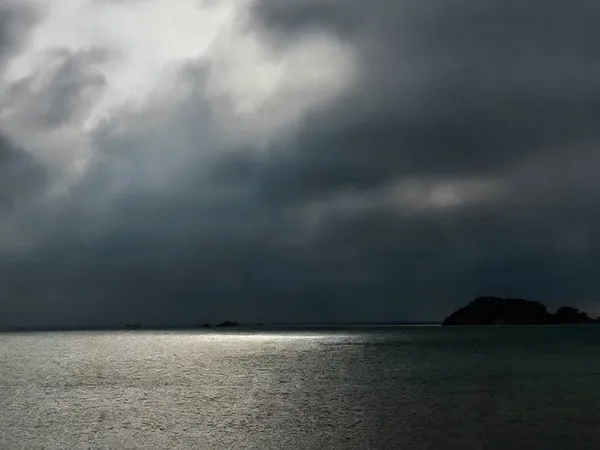 Graceful Tyndall Glow on the Sea thumbnail