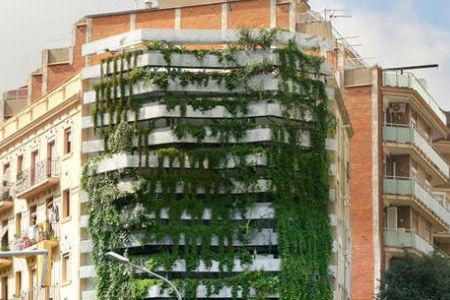 A slice of “vegitecture” in Barcelona