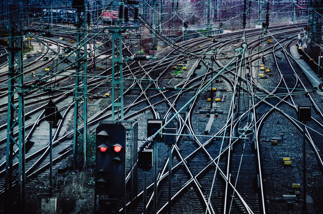 15b - Can you follow the tracks? Like some sort of riddle, the rails intersect and change direction, almost daring you to try to follow.