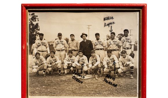 Frame photo of El Paso Shoe Store team.