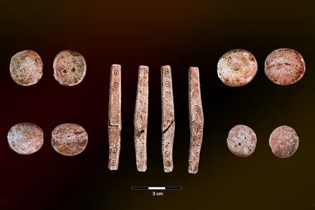 The four sides of a dice, as well as the front and back sides of several other game pieces found in western Norway