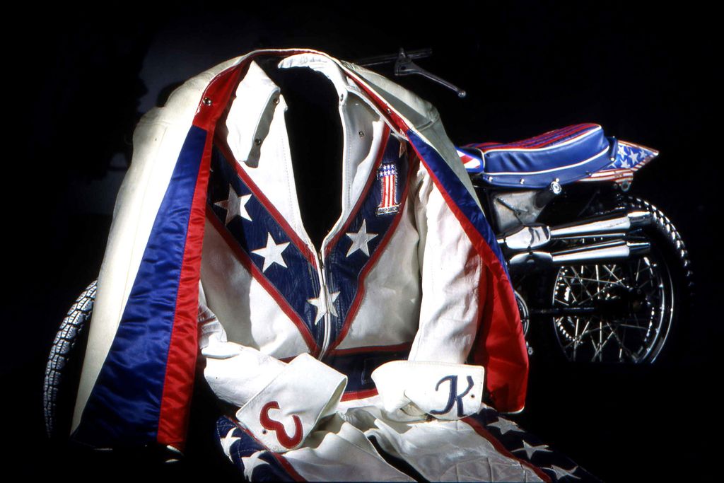 Evel1.jpg
