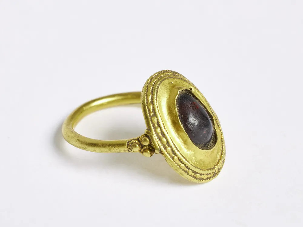 1,500-year-old gold ring