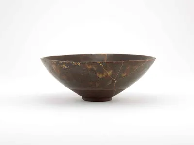 The natural colors of a stoneware tea bowl from Japan and dating to 1510-1530 &quot;speak of the spaces where Zen Buddhists practiced,&quot; says the Reverend&nbsp;Inryū Bobbi Ponc&eacute;-Barger, a priest for the&nbsp;All Beings Zen Sangha&nbsp;in Washington, D.C.