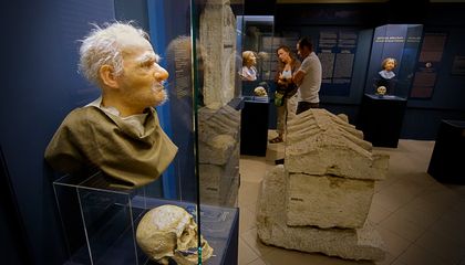 ROMAN FACES RECONSTRUCTED FROM 2,000-YEAR-OLD SKULLS