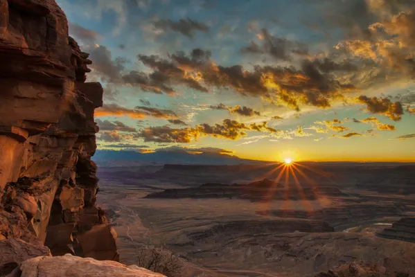 Sunrise Over Canyonlands thumbnail