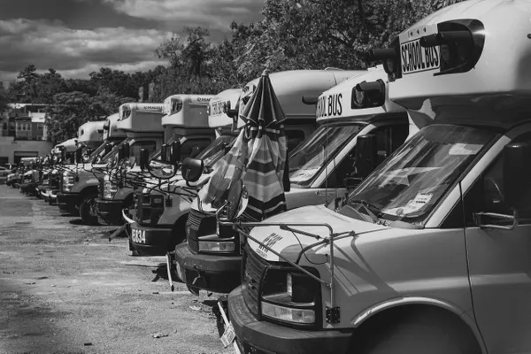 Busses to Infinity thumbnail