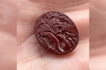Archaeologists discovered an engraved intaglio that a Roman man stationed at&nbsp;Bremenium in northern England likely used to stamp his correspondence.