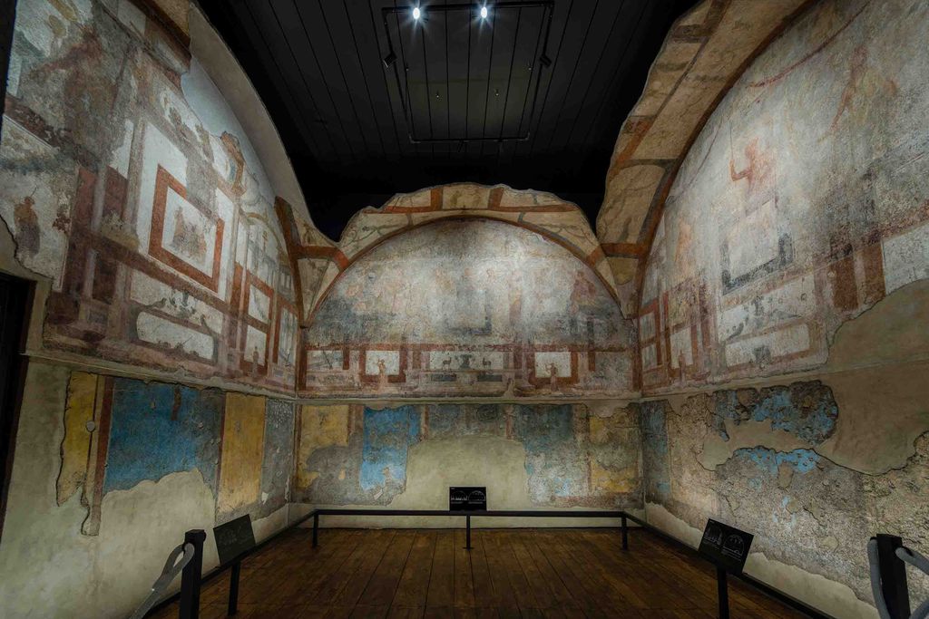 Home beneath the Baths of Caracalla