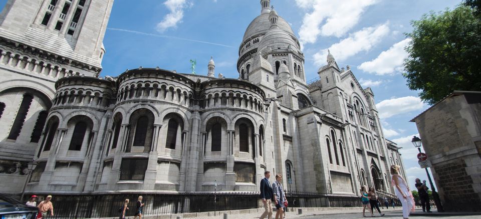  Visit the Sacre Coeur crowning Paris' Montmartre neighborhood 