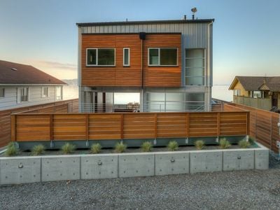 The Tsunami House, on the northern end of Washington's Camano Island, is designed to withstand the impact of high-velocity wave walls with heights of up to eight feet.