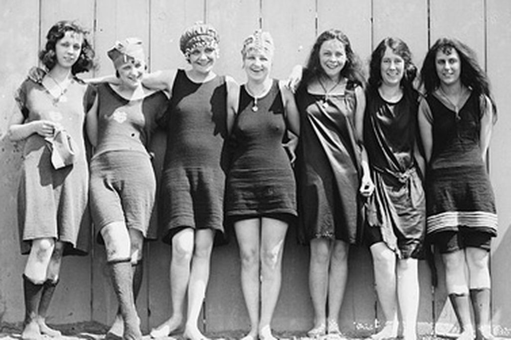 Seven female swimmers at the Tidal Basin in Washington, D.C., 1920