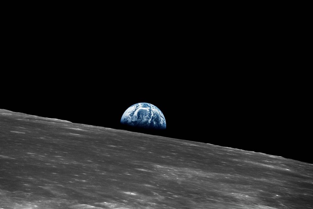 moon.jpg