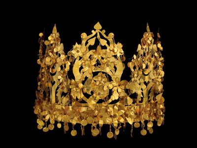 Tillya Tepe Crown