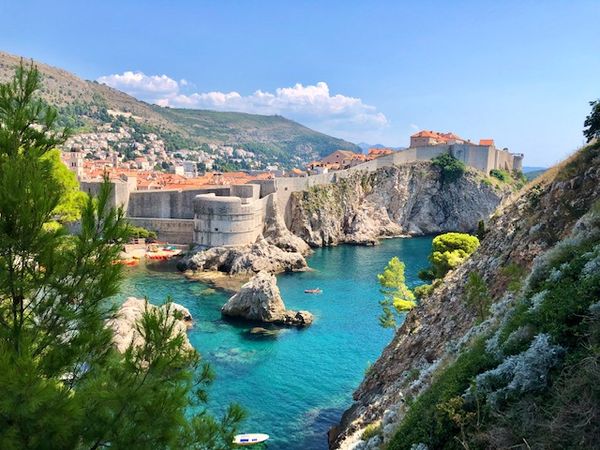 Beautiful Summer day in Dubrovnik thumbnail