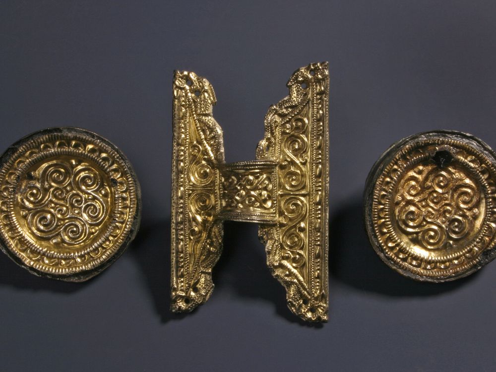 Goods from a grave site at Issendorf cemetery in Lower-Saxony, Germany.