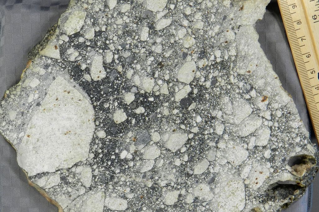 NWA5000 meteorite.jpg